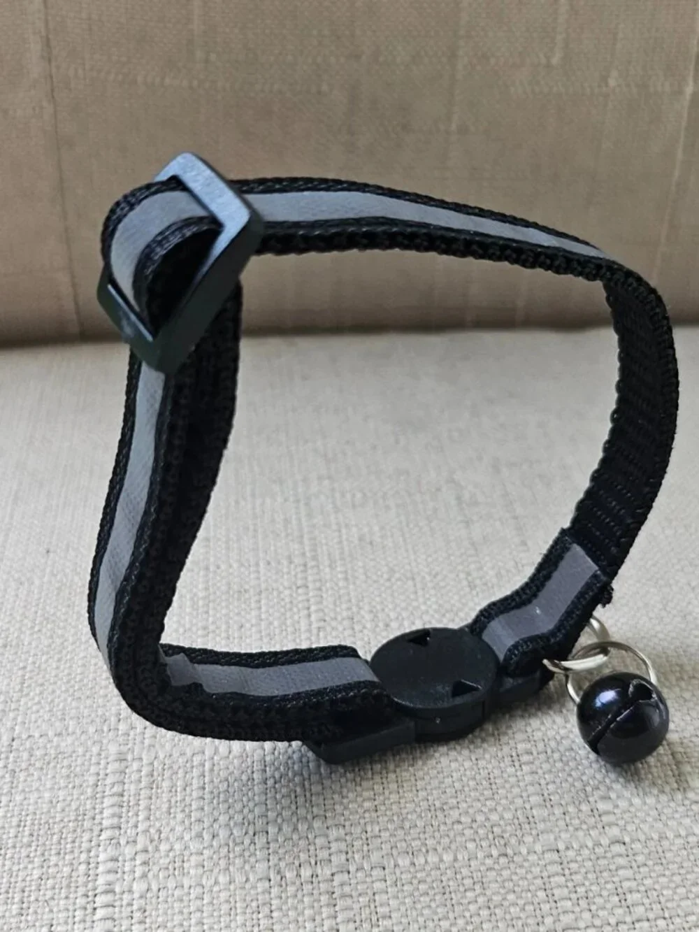Cat Collar Black Nylon Reflective Neck Collar for Cats W/ Bell Size Adjustable